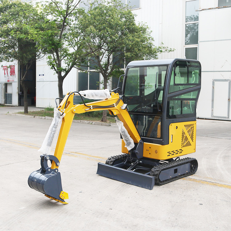 Ackerland 1.5t Mini Digger Digging Equipment Garden Crawler brachte hydraulischen kleinen Bagger an